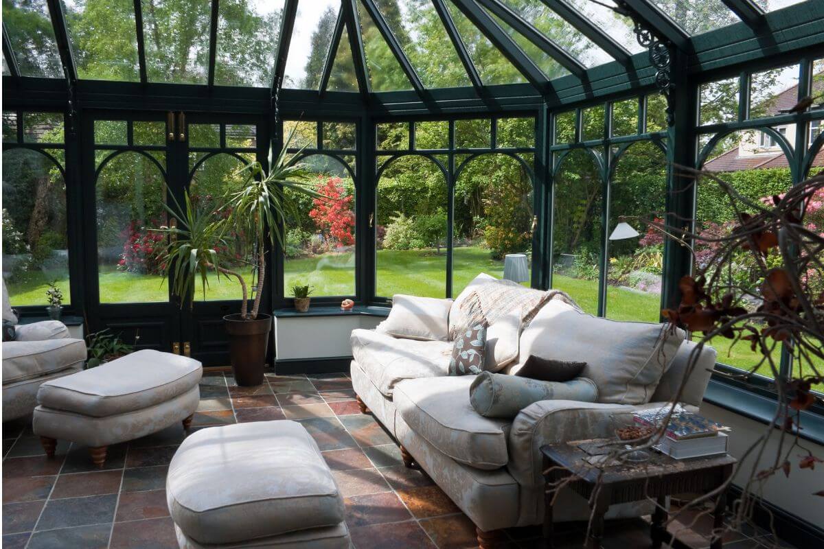 traditional-design-sunroom